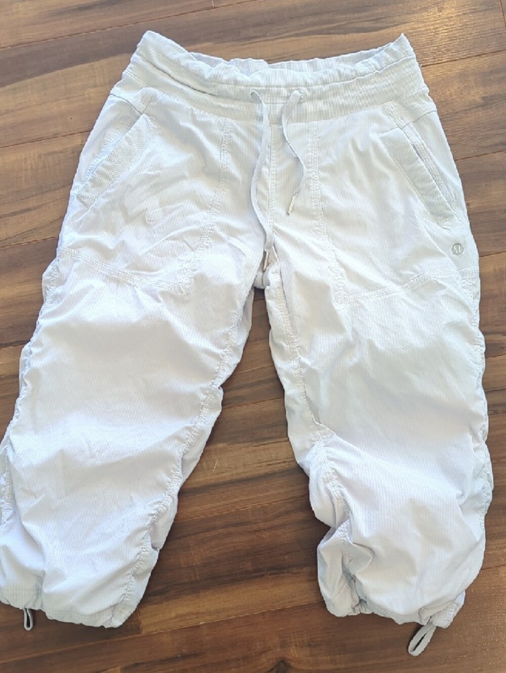 Lululemon White Lined Crops